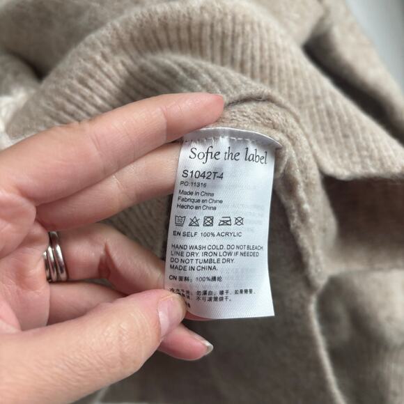 Sofie the Label Women’s Beige Bow Detail Crewneck Sweater Sz M Flirty - Picture 9 of 11